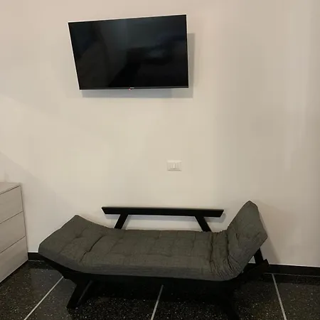 Overlooking 제노바